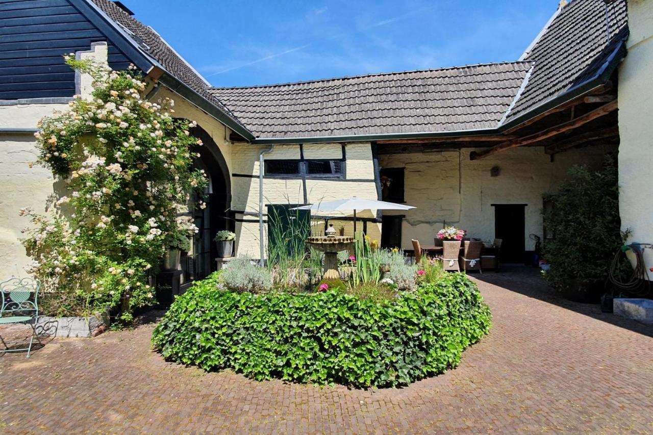 Boutique Hotel Bonjour Gronsveld Eksteriør bilde